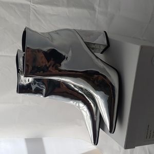 Brand New in Box EGO Official Metallic Boots US 9